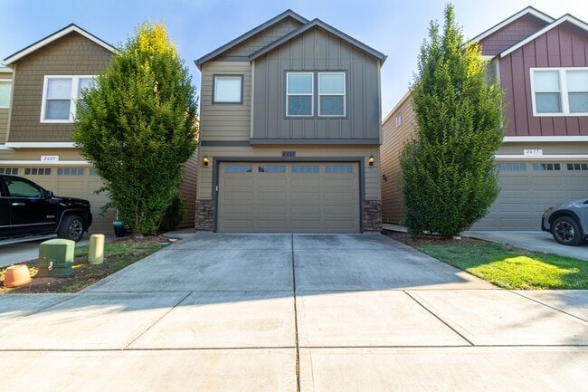 property at 2621 NE 131st Ave