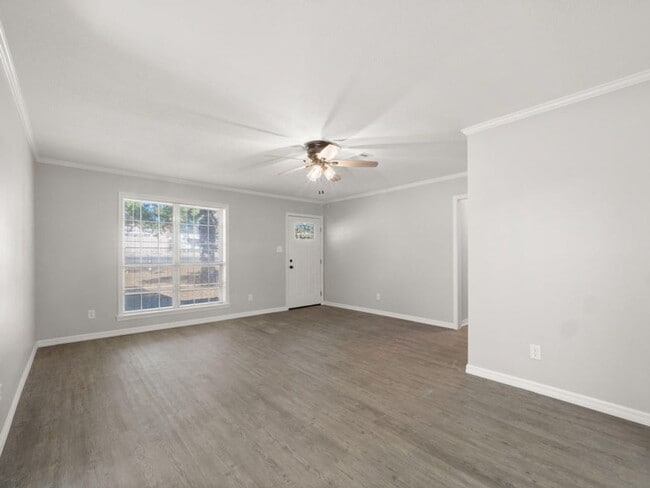 506 Vernon St in New Llano, LA - Building Photo - Building Photo