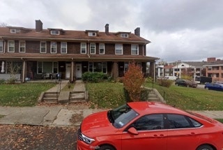 property at 325 N Murtland St