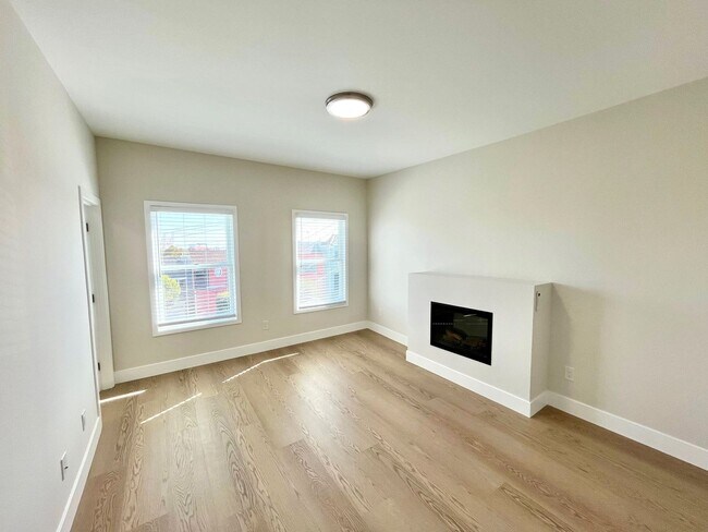 property at 1561 Innes Ave