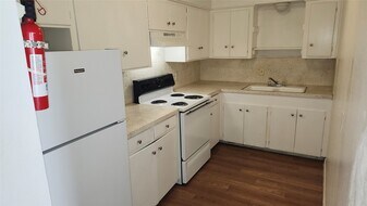 105 Avondale St in Houston, TX - Building Photo