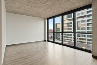 198 N Ada St in Chicago, IL - Building Photo - Building Photo