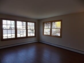 196 Main St in Rockport, MA - Building Photo - Building Photo