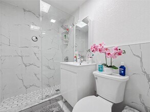 9560 NW 32nd Ave in Miami, FL - Building Photo - Building Photo