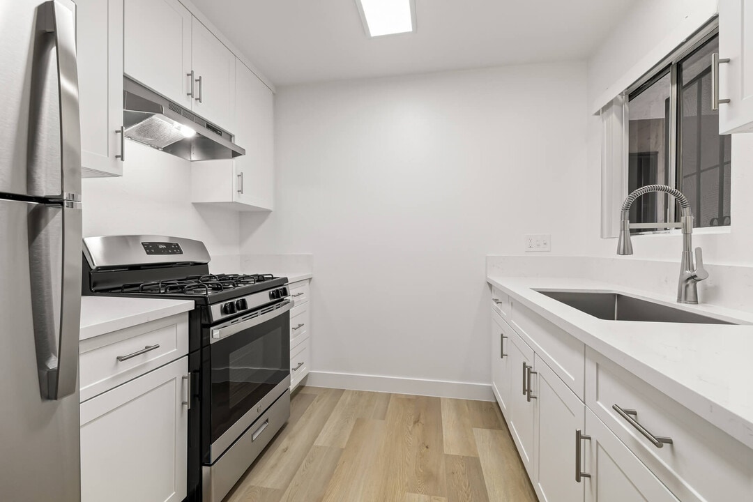 Terre at Lexi in El Cajon, CA - Building Photo