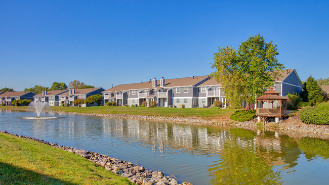 The Lodge at Trails Edge in Indianapolis, IN - Foto de edificio - Building Photo