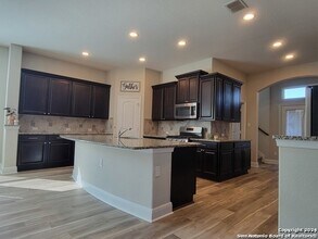8225 Limerick Falls in San Antonio, TX - Building Photo - Building Photo
