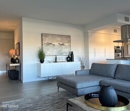 7180 E Kierland Blvd, Unit 208 in Scottsdale, AZ - Building Photo - Building Photo