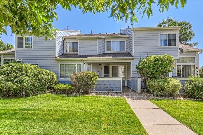 1419 Red Mountain Dr in Longmont, CO - Building Photo - Building Photo