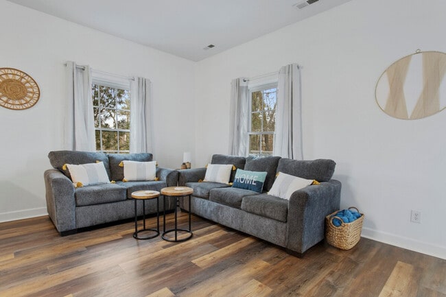 343 Henderson Ave in Pass Christian, MS - Building Photo - Building Photo