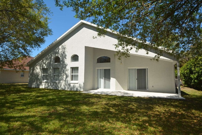 7 St Andrews Ct in Palm Coast, FL - Building Photo - Building Photo