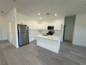 2704 70th St W in Lehigh Acres, FL - Building Photo - Building Photo