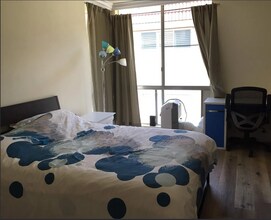 5875 Doverwood Dr, Unit 305 in Culver City, CA - Foto de edificio - Building Photo