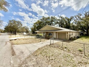 2625 E 32nd Ave in Tampa, FL - Building Photo - Building Photo