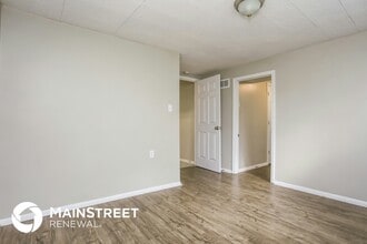 8729 E 96th Terrace in Kansas City, MO - Building Photo - Building Photo