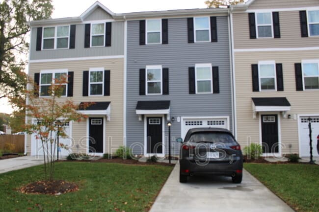 27 Manilla Cir