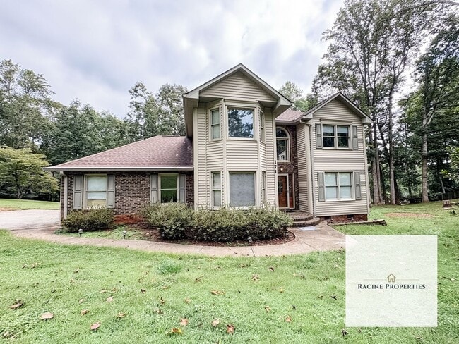171 Waterford Dr in Inman, SC - Building Photo - Building Photo