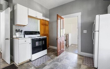 509 Wheeling Ave-Unit -511 in Muncie, IN - Building Photo - Building Photo