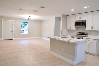 2148 Kathleen Ave in Dallas, TX - Building Photo - Building Photo