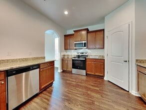 130 Dunnsmore Dr in Inman, SC - Building Photo - Building Photo