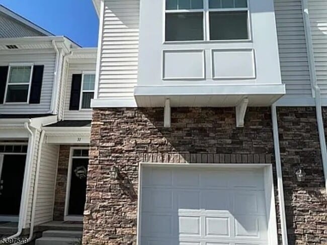 property at 31 Gerhard Pl