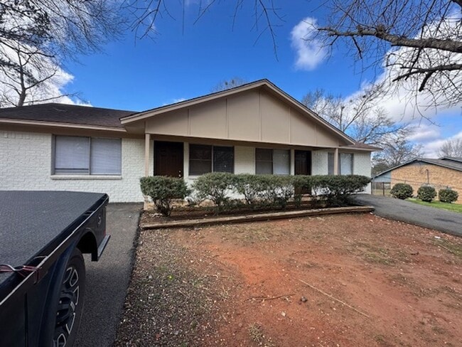 property at 406 Kearley Dr