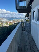 3302 Martinez St in San Diego, CA - Building Photo - Building Photo