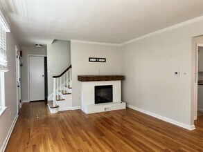 3712 Pinecrest Rd in Rockford, IL - Building Photo - Building Photo
