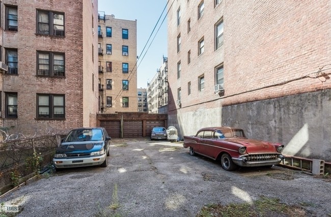 250 Lenox Rd in Brooklyn, NY - Foto de edificio - Building Photo