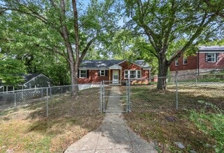 1014 Buck Dr in Clarksville, TN - Building Photo - Building Photo