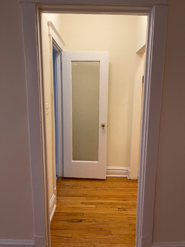 6964 Sheridan N Rd, Unit ONE BEDROOM- 3B in Chicago, IL - Building Photo - Building Photo