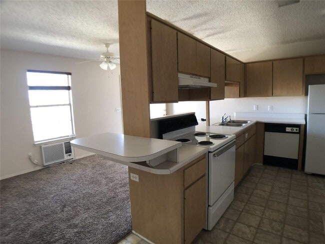 624 Oakland Ave in Fayetteville, AR - Building Photo - Building Photo