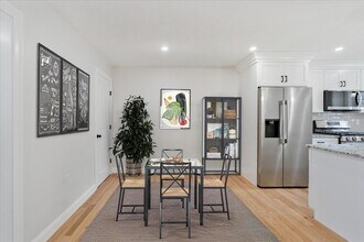 513 Mendon Rd in Attleboro, MA - Building Photo - Building Photo