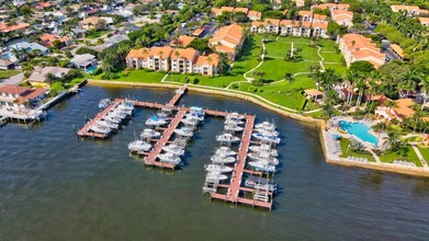 140 Yacht Club Way in Hypoluxo, FL - Building Photo - Building Photo