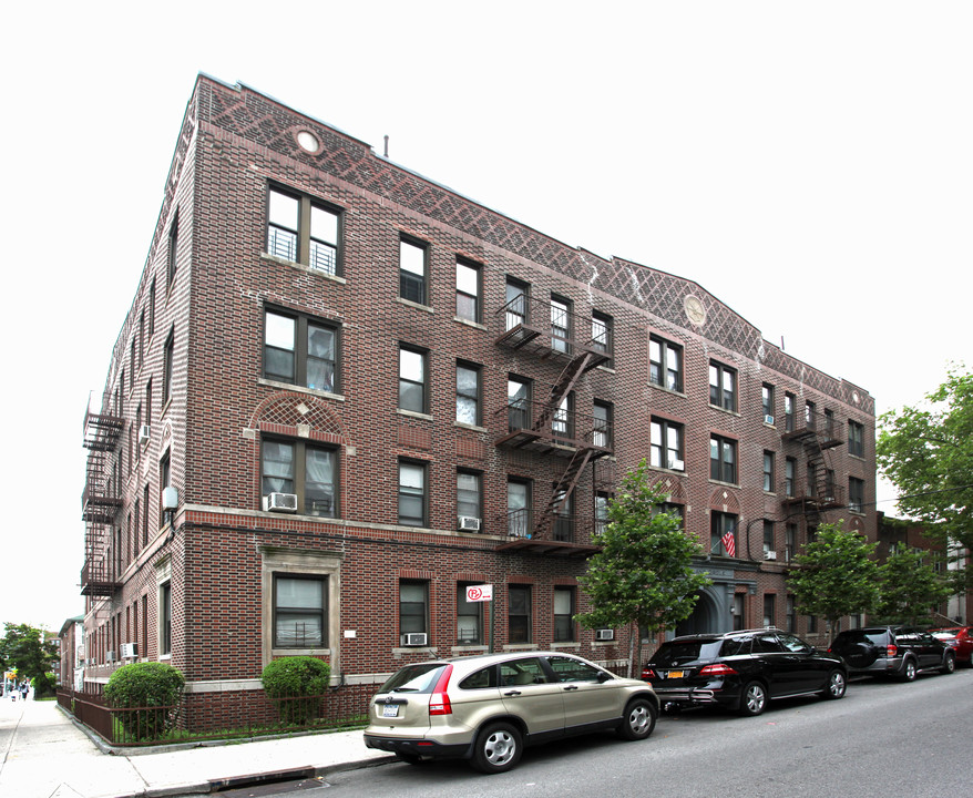 HighLand Circle in Brooklyn, NY - Building Photo