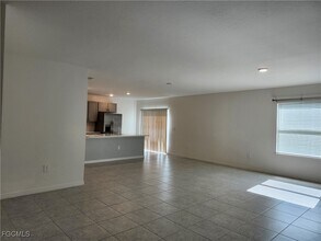 413 SE 13th Pl in Cape Coral, FL - Building Photo - Building Photo