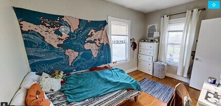 9 Medford St, Unit 2 in Medford, MA - Foto de edificio - Building Photo