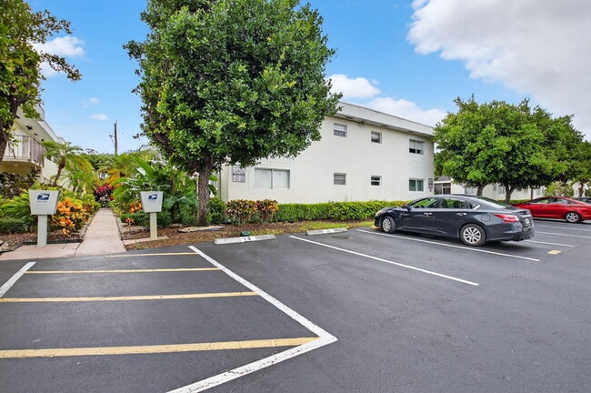 property at 14905 Wedgefield Dr
