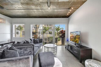 110 SE 2nd St in Delray Beach, FL - Building Photo - Building Photo