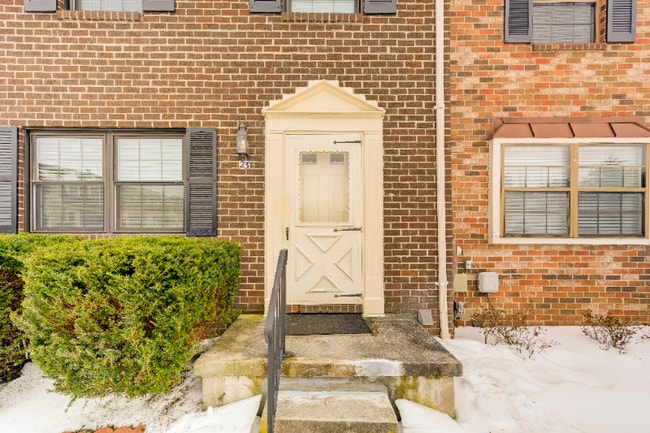 23 Brucester Bridge Ct in Catonsville, MD - Building Photo - Building Photo