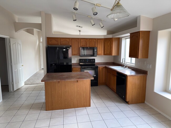 6794 W Del Mar Ln in Peoria, AZ - Building Photo - Building Photo