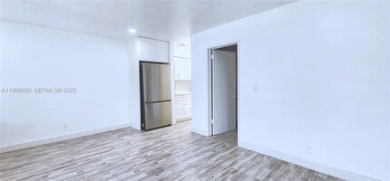 2901 Polk St in Hollywood, FL - Building Photo - Building Photo