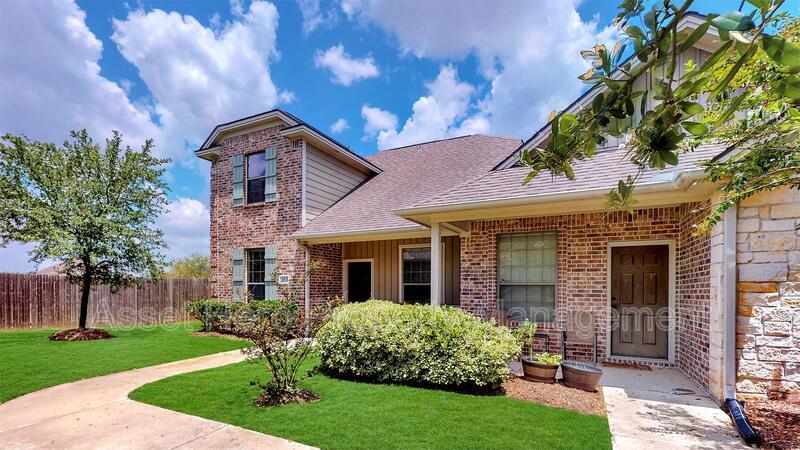 113 Kleine Ln in College Station, TX - Building Photo