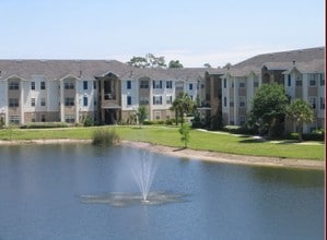 Waterford Pointe Apartments in Orlando, FL - Foto de edificio - Building Photo