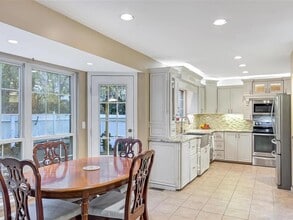 4829 Christoble Dr in St. Louis, MO - Foto de edificio - Building Photo