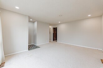 724 E Lincoln Ave in Mount Vernon, IN - Building Photo - Building Photo