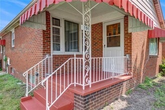 191 Eastland Pkwy in Cheektowaga, NY - Building Photo - Building Photo