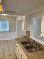 2709 Shawn Dr in Denison, TX - Building Photo