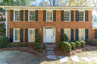 6395 Colewood Ct NW in Atlanta, GA - Building Photo - Building Photo