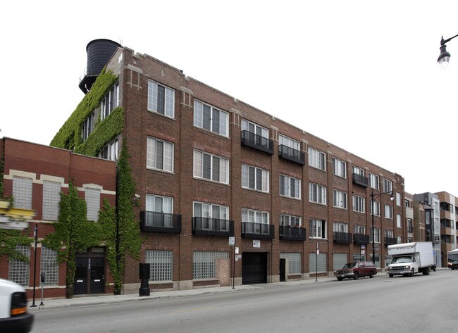 1725 W North Ave in Chicago, IL - Foto de edificio - Building Photo